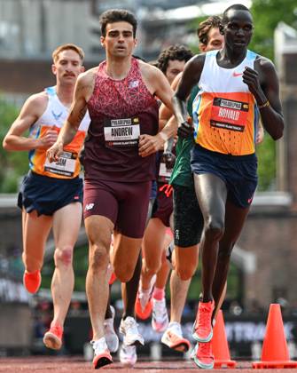 Grand Slam Track Philadelphia 2025 - Day Two PHILADELPHIA, UNITED STATES – JUNE 1: Andrew Coscoran of Ireland and Ronald Kwemoi of Kenya lead in the Men’s 3000 meters on the second day of the third leg of the Grand Slam Track Series, held at the historic Franklin Field in Philadelphia, Pennsylvania, United States, on June 1, 2025. Artur Widak Anadolu Philadelphia United States. Editorial use only. Please get in touch for any other usage. Copyright: x2025xAnadoluxArturxWidakx