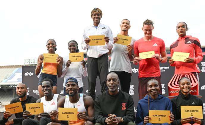 Grand Slam Track Philadelphia 2025 - Day Two PHILADELPHIA, UNITED STATES – JUNE 1: American former Olympic champion sprinter Michael Johnson (sitting 3rd right), the founder and CEO of Grand Slam Track, poses with all winners in Short Sprint, Long Sprints, Short Hurdles, Long Hurdles, Short Distance and Long Distance, at the end of the Awards Ceremony, on the second day of the third leg of the Grand Slam Track Series, held at the historic Franklin Field in Philadelphia, Pennsylvania, United States, on June 1, 2025. Artur Widak Anadolu Philadelphia United States. Editorial use only. Please get in touch for any other usage. Copyright: x2025xAnadoluxArturxWidakx