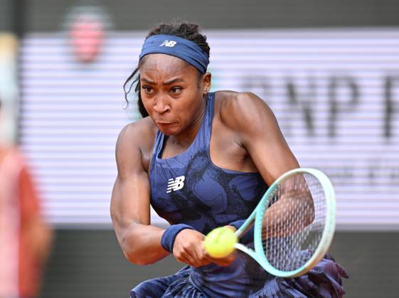 2025 Roland-Garros - Day 9 PARIS, FRANCE - JUNE 02: Coco Gauff of United States in action against Ekaterina Alexandrova during the Women s Singles Fourth Round match on Day Nine of the 2025 French Open at Roland Garros on June 02, 2025 in Paris, France. Mustafa Yalcin Anadolu Paris France. Editorial use only. Please get in touch for any other usage. Copyright: x2025xAnadoluxMustafaxYalcinx