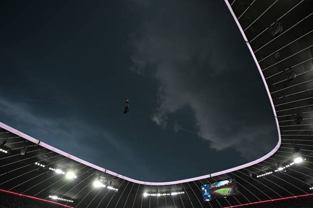 04 06 2025, xjrdrx, Football UEFA Nations League 1 2 Final, Germany Portugal v l hailstorm over the stadium DFL DFB REGULATIONS PROHIBIT ANY USE OF PHOTOGRAPHS as IMAGE SEQUENCES and or QUASI VIDEO Muenchen