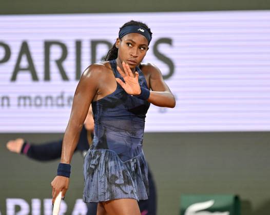 2025 Roland-Garros - Day 12 PARIS, FRANCE - JUNE 5: Coco Gauff of US in action against Lois Boisson of France (not seen) during the Women s Singles semi-final match on Day twelve of the 2025 French Open at Court Philippe-Chatrier in Paris, France on June 5, 2025. Mustafa Yalcin Anadolu Paris France. Editorial use only. Please get in touch for any other usage. Copyright: x2025xAnadoluxMustafaxYalcinx