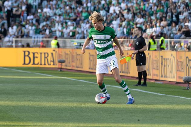 May 26, 2024, Caxias, Lisbon, Portugal: Sporting midfielder from Denmark MORTEN HJULMAND (42) in action during the game of the final of the Portugal Cup between Porto and Sporting at Estadio Nacional Caxias Portugal - ZUMAs359 20240526_zsp_s359_238 Copyright: xAlexandrexdexSousax