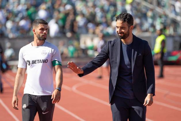 May 26, 2024, Caxias, Lisbon, Portugal: Sporting head coach from Portugal RUBEN AMORIM (R) before the start of the game of the final of the Portugal Cup between Porto and Sporting at Estadio Nacional Caxias Portugal - ZUMAs359 20240526_zsp_s359_004 Copyright: xAlexandrexdexSousax