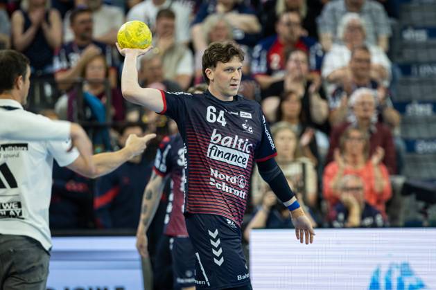 DAIKIN HBL SG Flensburg Handewitt vs Handball Sportverein Hamburg 08 06 25 Lasse Møller Nr 64, SG Flensburg Handewitt in attack DAIKIN HBL SG Flensburg Handewitt vs Handball Sportverein Hamburg, GP JOULE Arena on 08 06 25 Copyright: xBEAUTIFULxSPORTS MarioxM.xKobergx