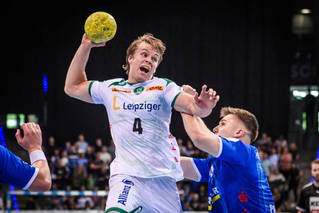 Andri Mar Runarsson SC DHfK Leipzig, 04 vs Gianfranco Pribetic TVB Stuttgart, 09 GER, TVB Stuttgart SC DHfK Leipzig, DAIKIN HBL, Handball, Bundesliga, 34 Matchday, Season 2024 2025, 08 06 2025 GER, TVB Stuttgart SC DHfK Leipzig, DAIKIN HBL, Handball, Bundesliga, 34 Matchday, Season 2024 2025, 08 06 2025 Stuttgart Copyright: xSandyxDinkelackerx EP_SDR