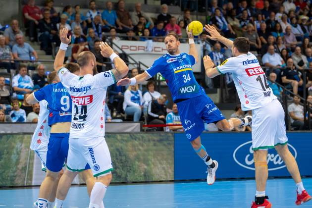 Handball I Men I Season 2024 2025 I Bundesliga I 34 Matchday I TVB Stuttgart SC DHfK Leipzig I 08 06 2025 Kai Häfner 34, TVB Stuttgart im Wurf Stuttgart Porsche Arena Baden Württemberg Germany Copyright: xLobeca MaxxPetershansx
