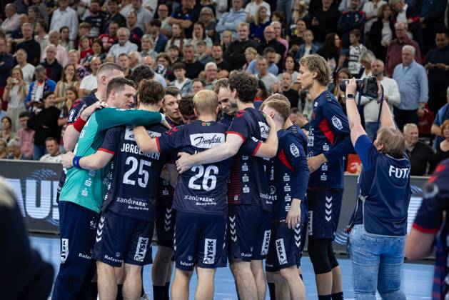DAIKIN HBL SG Flensburg Handewitt vs Handball Sportverein Hamburg 08 06 25 Cheers after victory Team SG Flensburg Handewitt DAIKIN HBL SG Flensburg Handewitt vs Handball Sportverein Hamburg, GP JOULE Arena on 08 06 25 Copyright: xBEAUTIFULxSPORTS MarioxM.xKobergx