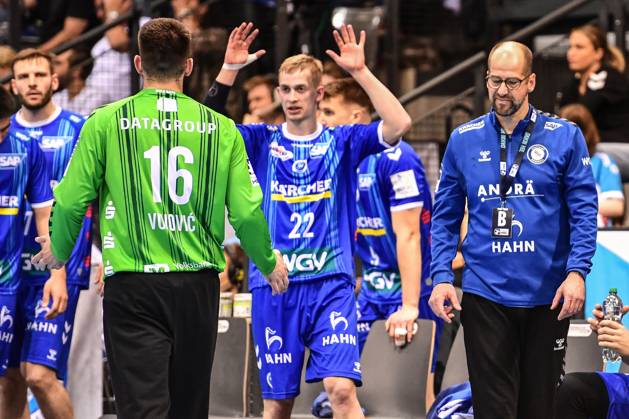 TVB Stuttgart SC DHfK Leipzig Stuttgart, 08 06 2025 Torben Matzken Stuttgart 22 celebrating after Miljan Vujovics save Nico Bacani Stuttgart 16 Stuttgart, 08 06 2025 34 Matchday of the German Handball League, TVB Stuttgart SC DHfK Leipzig, Porsche Arena, Stuttgart Copyright: xBEAUTIFULxSPORTS Märklx
