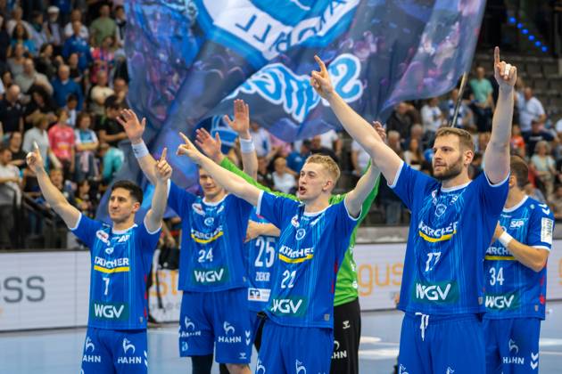 Handball I Men I Season 2024 2025 I Bundesliga I 34 Matchday I TVB Stuttgart SC DHfK Leipzig I 08 06 2025 TVB achieves relegation, v L Alon Oberman 7, TVB Stuttgart , Lukas Laube 24, TVB Stuttgart , Torben Matzken 22, TVB Stuttgart , Samuel Röthlisberger 17, TVB Stuttgart Stuttgart Porsche Arena Baden Württemberg Germany Copyright: xLobeca MaxxPetershansx