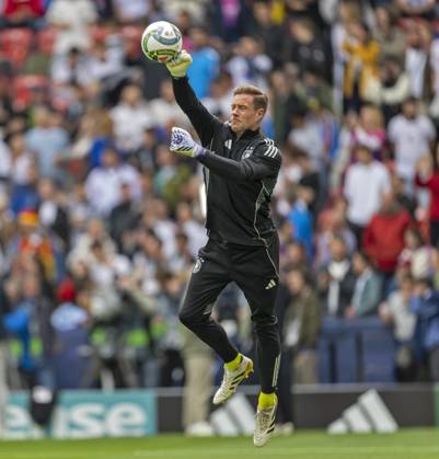 08 06 2025, Football UEFA Nations League 2024 25, Match for 3rd place, Germany France, in the MHP Arena Stuttgart, Goalkeeper Marc Andre ter Stegen Germany warming up
