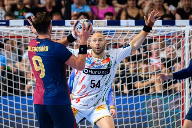 Cologne, Germany Handball EHF CL Final 4 Semi-Final Barca SC Magdeburg Jonathan Carlsbogard Barcelona , Oscar Bergendahl SC Magdeburg Cologne Lanxess Arena Nordrhein Westfalen Germany