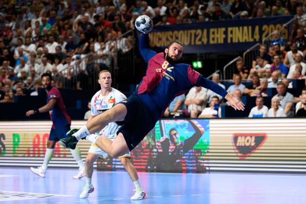 Cologne, Germany Handball EHF CL Final 4 Semi-Final Barca SC Magdeburg Luis Frade Barcelona Cologne Lanxess Arena North Rhine-Westphalia Germany