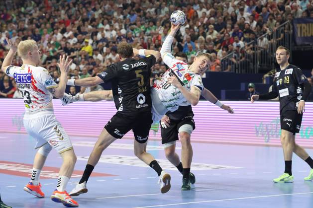 15 06 2025, xtgx, Handball, EHF Champions League Final, Füchse Berlin SC Magdeburg v l Gisli Thorgeir Kristjansson Magdeburg, 10 throws goal, Torschuetze, erzielt Tor, Treffer, scores the goal Koeln