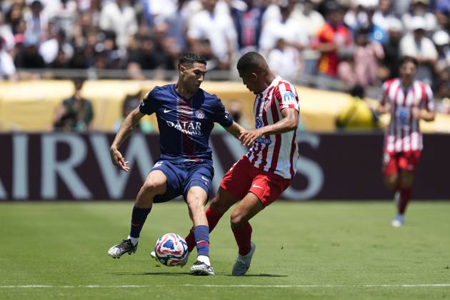 Paris Saint-Germain FC v Club Atletico de Madrid: Group B - FIFA Club World Cup 2025 PASADENA, CALIFORNIA - JUNE 15: Achraf Hakimi right-back of PSG and Morocco and Samuel Lino left winger of Atletico de Madrid and Brazil compete for the ball during the FIFA Club World Cup 2025 group B match between Paris Saint-Germain FC and Club Atletico de Madrid at Rose Bowl Stadium on June 15, 2025 in Pasadena, California. Jose Hernandez Anadolu California United States. Editorial use only. Please get in touch for any other usage. Copyright: x2025xAnadoluxJosexHernandezx