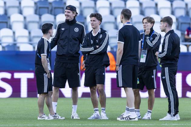 UEFA U21 European Championship, semi-final Germany France 25 06 2025 Paul Nebel Germany, 20 , Nick Woltemade Germany, 10 , Tim Oermann Germany, 14 , Tjark Ernst Germany, 12 , Caspar Jander Germany, 16 , Lukas Ullrich Germany, 13 at the UEFA U21 European Championship before the semi-final match Germany France, on 25 06 2025, Kosice Football Arena, Kosice, Slovakia Copyright: xBEAUTIFULxSPORTS Meuselx
