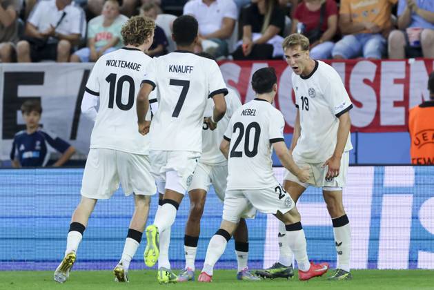 Nelson Weiper Germany celebrates his goal with teammates, UEFA European Under 21 Championship 2025 Semi Final, Germany v France, Koöice, Slovakia Photo by Marco Steinbrenner DeFodi Images Nelson Weiper Germany celebrates his goal with teammates, UEFA European Under 21 Championship 2025 Semi Final, Germany v France, Koöice, Slovakia Photo by Marco Steinbrenner DeFodi Images