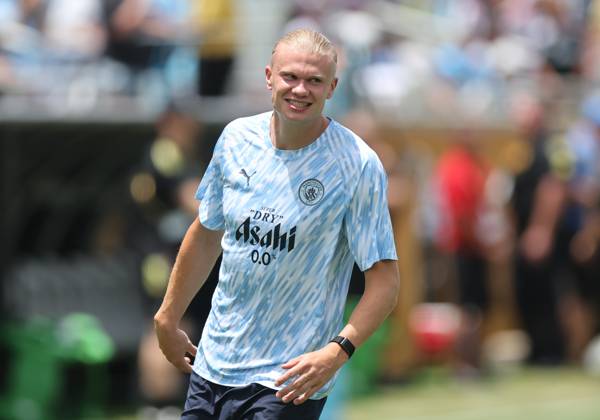 Orlando, USA, 26th June 2025. Erling Haaland of Manchester City warms up during the Juventus vs Manchester City FIFA Club World Cup match at Camping World Stadium, Orlando. Picture credit should read: David Klein Sportimage EDITORIAL USE ONLY. No use with unauthorised audio, video, data, fixture lists, club league logos or live services. Online in-match use limited to 120 images, no video emulation. No use in betting, games or single club league player publications. SPI_020_DK_Juventus_Man_City SPI-3993-0019