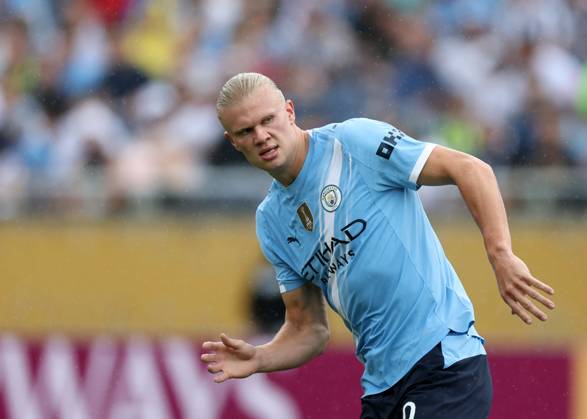 Orlando, USA, 26th June 2025. Erling Haaland of Manchester City during the Juventus vs Manchester City FIFA Club World Cup match at Camping World Stadium, Orlando. Picture credit should read: David Klein Sportimage EDITORIAL USE ONLY. No use with unauthorised audio, video, data, fixture lists, club league logos or live services. Online in-match use limited to 120 images, no video emulation. No use in betting, games or single club league player publications. SPI_165_DK_Juventus_Man_City SPI-3993-0165