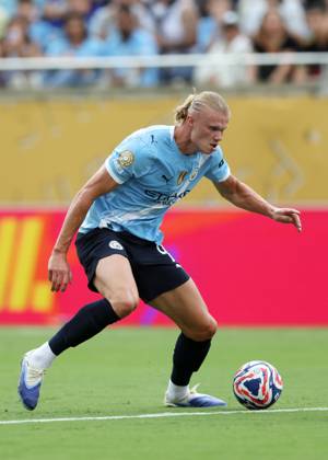Orlando, USA, 26th June 2025. Erling Haaland of Manchester City during the Juventus vs Manchester City FIFA Club World Cup match at Camping World Stadium, Orlando. Picture credit should read: David Klein Sportimage EDITORIAL USE ONLY. No use with unauthorised audio, video, data, fixture lists, club league logos or live services. Online in-match use limited to 120 images, no video emulation. No use in betting, games or single club league player publications. SPI_203_DK_Juventus_Man_City SPI-3993-0203