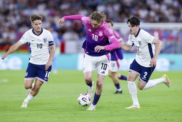 James McAtee England , Nick Woltemade Germany and Tino Livramento England battle for the ball, UEFA European Under 21 Championship 2025 Final, England v Germany Final, National Football Stadium on June 28, 2025 in Bratislava, Slovakia Photo by Marco Steinbrenner DeFodi Images James McAtee England , Nick Woltemade Germany and Tino Livramento England battle for the ball, UEFA European Under 21 Championship 2025 Final, England v Germany Final, National Football Stadium, June 28, 2025 in Bratislava, Slovakia Photo by Marco Steinbrenner DeFodi Images
