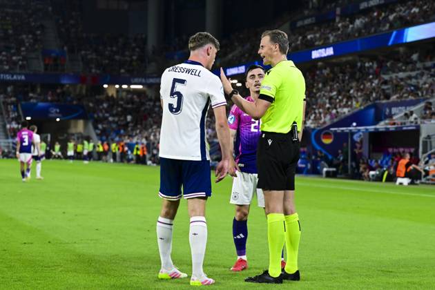 BRATISLAVA - Charlie Cresswell of England U21, U 21 Paul Nebel of Germany U21, referee Sander van der Eijk (l-r) at the National Football Stadium during the Under-21 European Championship, EM, Europameisterschaft final between Young England and Young Germany. ANP Hollandse Hoogte UEFA European Under-21 Championship 2025 Final 2024 25 xVIxANPxSportx xGerritxvanxKeulenxIVx 530648526 originalFilename: 530648526.jpg