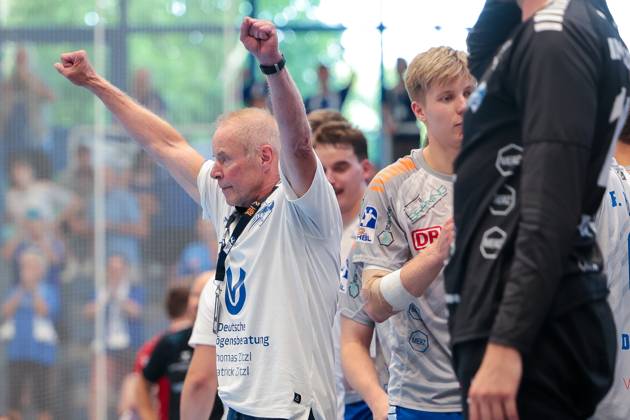 29 06 2025, 2 Handball Bundesliga, Catch-up match, TuSEM Essen Dessau Rosslauer HV 06, Coach Uwe Jungandreas cheers, Essen Sporthalle Am Hallo NRW Germany xRHR PHOTO DEx Copyright: DennisxEwert RHR-FOTOx RHR-FOTO DE