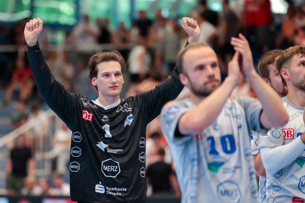 29 06 2025, 2 Handball Bundesliga, Catch-up match, TuSEM Essen Dessau Rosslauer HV 06, Goalkeeper Janik Patzwaldt Dessau Rosslauer HV 06 cheers, Essen Sporthalle Am Hallo NRW Germany xRHR PHOTO DEx Copyright: DennisxEwert RHR-FOTOx RHR-FOTO DE