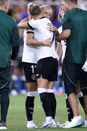 GWINN Giulia captain Germany suffered a serious injury in the first half and had to be replaced by SCHUELLER Lea UEFA Womens EURO 2025 in Switzerland Preliminary round match Germany Poland 2 0 on 04 07 2025 in St Gallen Copyright: xLacixPerenyix