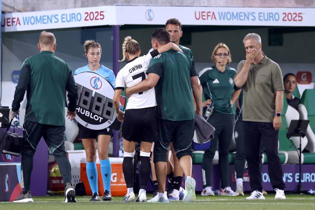 GWINN Giulia captain Germany suffered a serious injury in the first half and had to be substituted right coach WUECK Christian UEFA Womens EURO 2025 in Switzerland preliminary round match Germany Poland 2 0 on 04 07 2025 in St Gallen Copyright: xLacixPerenyix