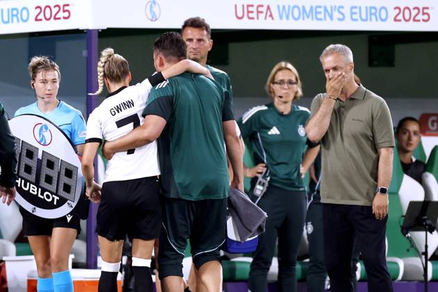 GWINN Giulia captain Germany suffered a serious injury in the first half and had to be substituted right coach WUECK Christian UEFA Womens EURO 2025 in Switzerland preliminary round match Germany Poland 2 0 on 04 07 2025 in St Gallen Copyright: xLacixPerenyix