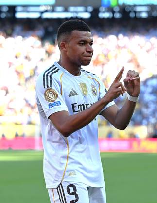 (250706) -- NEW JERSEY, July 6, 2025 -- Kylian Mbappe of Real Madrid celebrates a goal during the quarterfinal match between Real Madrid (Spain) and Borussia Dortmund (Germany) at the FIFA Club World Cup 2025 in New Jersey, the United States, July 5, 2025. ) (SP)U.S.-NEW JERSEY-FOOTBALL-FIFA CLUB WORLD CUP-QUARTERFINALS-REAL MADRID VS BORUSSIA DORTMUND WuxXiaoling