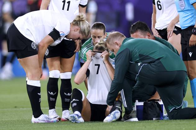 GWINN Giulia captain of Team Germany suffered a serious injury in the first half and had to be replaced by SCHUELLER Lea and goalkeeper BERGER Ann Katrin and KNAAK Rebecca UEFA Womens Football EURO 2025 in Switzerland Preliminary round match Germany Poland 2 0 on 04 07 2025 in St Gallen Copyright: xLacixPerenyix
