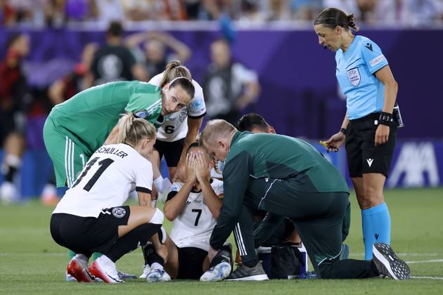 GWINN Giulia captain of Team Germany suffered a serious injury in the first half and had to be replaced by SCHUELLER Lea and goalkeeper BERGER Ann Katrin and KNAAK Rebecca UEFA Womens Football EURO 2025 in Switzerland Preliminary round match Germany Poland 2 0 on 04 07 2025 in St Gallen Copyright: xLacixPerenyix