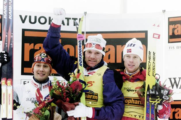 951126 Skiing, World Cup, 10 kilometers classic style Prize podium from left Sami Repo, Finland third, Vladimir Smirnov, Kazakhstan first and Björn Dählie, Norway second  Copyright: BILDBYRAN BB951126BB028