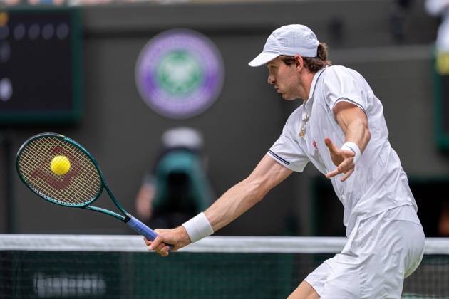 2025-07-06 Wimbledon 2025 LONDON, ENGLAND - JULY 6: Nicolas Jarry of Chile during Wimbledon 2025 at All England Lawn Tennis & Croquet Club on July 6, 2025 in London, England. London All England Lawn Tennis & Croquet Club England Content not available for redistribution in The Netherlands directly or indirectly through any third parties. Copyright: xMarleenxFouchierx