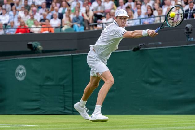 2025-07-06 Wimbledon 2025 LONDON, ENGLAND - JULY 6: Nicolas Jarry of Chile during Wimbledon 2025 at All England Lawn Tennis & Croquet Club on July 6, 2025 in London, England. London All England Lawn Tennis & Croquet Club England Content not available for redistribution in The Netherlands directly or indirectly through any third parties. Copyright: xMarleenxFouchierx