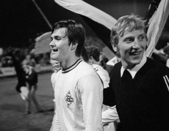 31 10 1969, Boekelbergstadion, End of the match, Winners cheer, Ulrik le Fevre MG left and goalkeeper Wolfgang Kleff MG , Sixties, sports, football, Bundesliga, 1969 1970, Borussia Moenchengladbach vs Alemannia Aachen 5 1 Sixties, sports, football, Bundesliga, 1969 1970, Borussia Moenchengladbach vs Alemannia Aachen 5 1, 31 10 1969, Boekelberg Stadium, end of the game, winners rejoicing, Ulrik le Fevre MG left and goalkeeper Wolfgang Kleff MG , Sixties, sports, football, Bundesliga, 1969 1970, Borussia Moenchengladbach vs Alemannia Aachen 5 1, 31 10 1969, Boekelberg Stadium, end of the game, winners rejoicing, Ulrik le Fevre MG left and goalkeeper Wolfgang Kleff MG