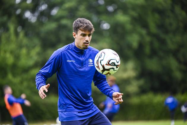 Gent s Tiago Araujo pictured in action during a training session of Belgian soccer team KAA Gent, on the third day of the summer camp in Horst, the Netherlands on Wednesday 09 July 2025. The team is preparing for the upcoming 2025-2026 first division season. TOM GOYVAERTS TomxGoyvaerts  x128748584x