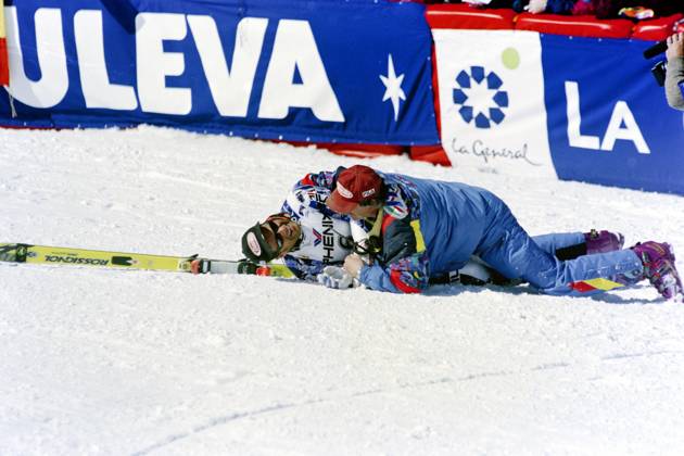 960225 Alpine, World Championships, Slalom Alberto Tomba, Italy celebrates after the victory  Copyright: BILDBYRAN BB960225BB038