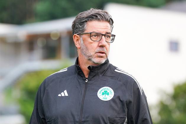 FC Schalke 04 training camp Neustift im Stubaital test match 09 07 2025 FC Schalke 04 vs Panathinaikos Athens Silberstadt Arena Schwaz, Austria Coach Rui Vitoria Panathinaikos Copyright: xLukaxKolanovicx