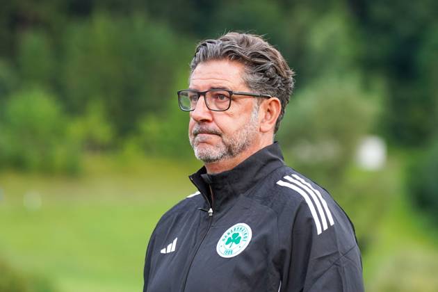 FC Schalke 04 training camp Neustift im Stubaital test match 09 07 2025 FC Schalke 04 vs Panathinaikos Athens Silberstadt Arena Schwaz, Austria Coach Rui Vitoria Panathinaikos Copyright: xLukaxKolanovicx