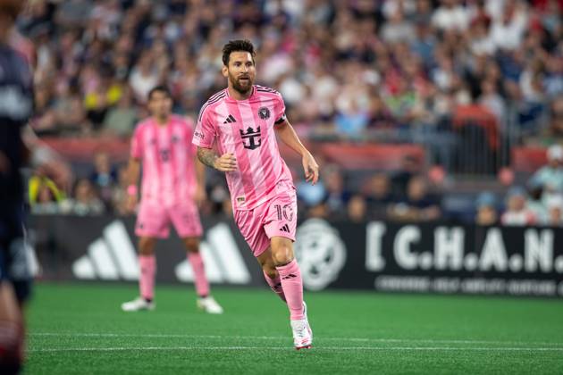 July 9, 2025; Foxborough, Massachusetts, USA; Inter Miami CF forward Lionel Messi (10) in a Major League Soccer game between the New England Revolution and Inter Miami CF at Gillette Stadium. (c) CSM - ZUMAc04_ 20250709_zma_c04_180 Copyright: xBurtxGranofskyx