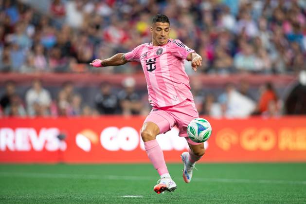 July 9, 2025; Foxborough, Massachusetts, USA; Inter Miami CF forward Luis Suarez (9) takes a shot in a Major League Soccer game between the New England Revolution and Inter Miami CF at Gillette Stadium. (c) CSM - ZUMAc04_ 20250709_zma_c04_201 Copyright: xBurtxGranofskyx