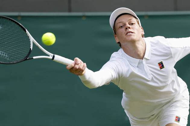 Tennis: Wimbledon championships Jannik Sinner of Italy plays against Ben Shelton of the United States in the men s singles quarterfinals at the Wimbledon tennis tournament in London on July 9, 2025.  A14AA0004715446P