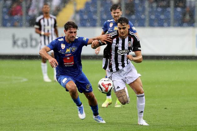 Besiktas vs St. Polten - Friendly match ST. POLTEN, AUSTRIA - JULY 10: St. Polten midfielder Leomend Krasniqi (L) and Besiktas player Mustafa Erhan Hekimoglu (R) compete for the ball during a pre-season friendly match between St. Polten and Besiktas at NV Arena in St. Polten, Austria, on July 10, 2025. Ahmet Okatali Anadolu Polten Austria. Editorial use only. Please get in touch for any other usage. Copyright: x2025xAnadoluxAhmetxOkatalix