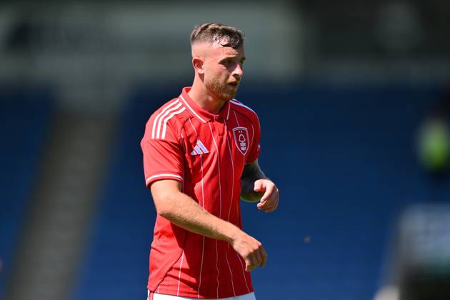 Chesterfield v Nottingham Forest - Pre-Season Friendly Dale Taylor of Nottingham Forest participates in the pre-season friendly match between Chesterfield and Nottingham Forest at the SMH Group Stadium in Chesterfield, England, on July 12, 2025. Chesterfield Derbyshire United Kingdom Copyright: xMIxNewsx originalFilename:fletcher-chesterf250712_np9LP