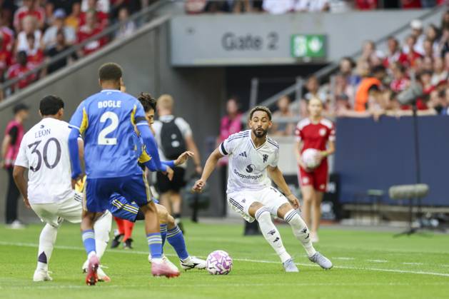Manchester United, ManU FC v Leeds United FC, Pre-Season Friendly, Stockholm Manchester United forward Matheus Cunha (10) in action during the Manchester United FC v Leeds United FC Pre-Season Friendly match at the Strawberry Arena, Stockholm, Sweden on 19 July 2025 Credit: Phil Duncan Every Second Media Editorial use only. All images are copyright Every Second Media Limited. No images may be reproduced without prior permission. Copyright: xIMAGO EveryxSecondxMediax ESM-1534-0011 PhilxDuncanx xEveryxSecondxMediax