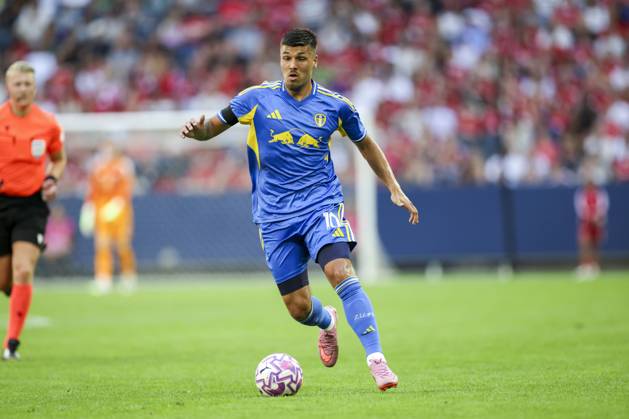 Manchester United, ManU FC v Leeds United FC, Pre-Season Friendly, Stockholm Leeds United forward Joel Piroe (10) during the Manchester United FC v Leeds United FC Pre-Season Friendly match at the Strawberry Arena, Stockholm, Sweden on 19 July 2025 Credit: Phil Duncan Every Second Media Editorial use only. All images are copyright Every Second Media Limited. No images may be reproduced without prior permission. Copyright: xIMAGO EveryxSecondxMediax ESM-1534-0030 PhilxDuncanx xEveryxSecondxMediax