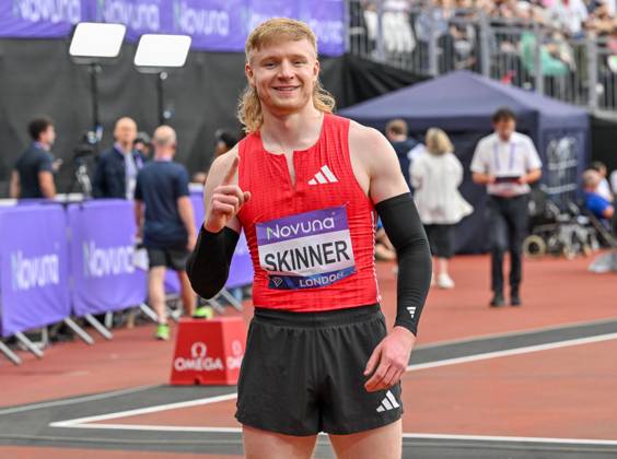 Novuna London Athletics Meet, London, UK. 19 July 2025. London, UK, 19 July 2025. 100m Para Mens, 1 SKINNER Zak GBR, 2 YOUNG Thomas GBR, 3 SANTOS Kevin during the Novuna London Athletics Meet 2025, part of the Wanda Diamond League at London Stadium, Queen Elizabeth Park, London, UK., Credit:Lee Floyd Avalon UK, London, London Stadium, Queen Elizabeth  Copyright: xLeexFloydx xAvalonx 1023708233