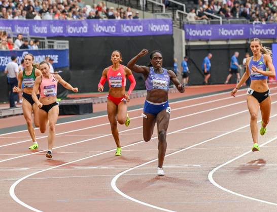Novuna London Athletics Meet, London, UK. 19 July 2025. London, UK, 19 July 2025. 400m Women National, 1 OHURUOGU Victoria GBR, 2 HENRICH Charlotte GBR, 3 KELLY Hannah during the Novuna London Athletics Meet 2025, part of the Wanda Diamond League at London Stadium, Queen Elizabeth Park, London, UK., Credit:Lee Floyd Avalon UK, London, London Stadium, Queen Elizabeth  Copyright: xLeexFloydx xAvalonx 1023708534